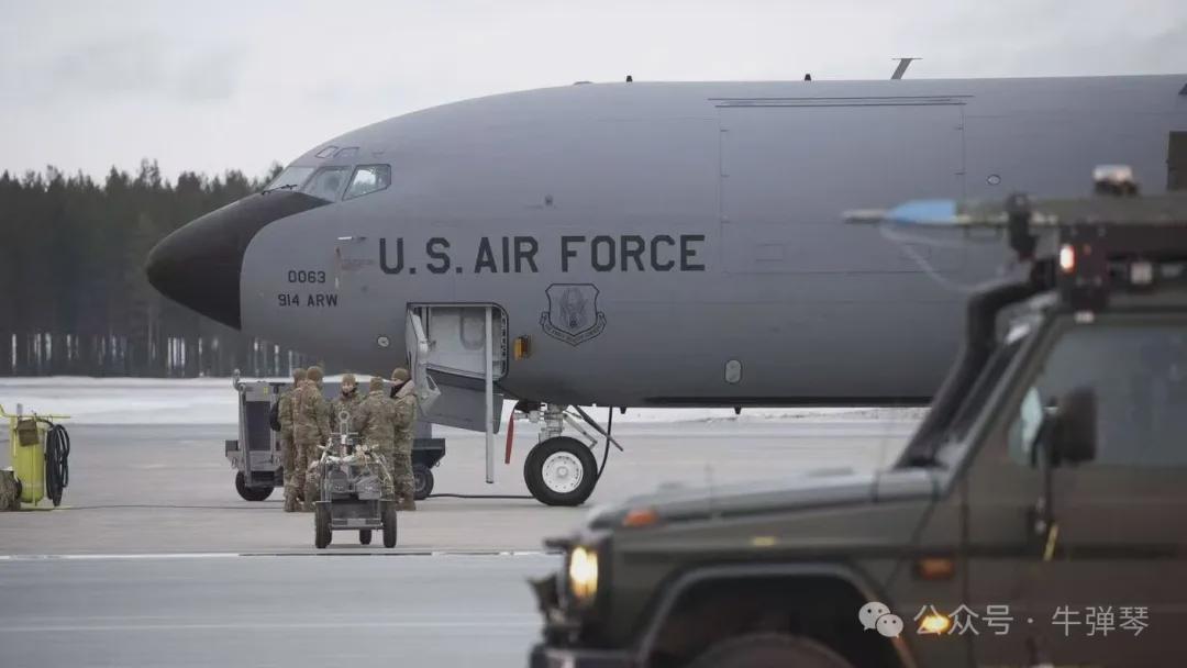 特朗普点名中国护航霍尔木兹;伊朗嘲笑美国求援,地区博弈进入新阶段。 新闻