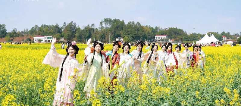  春日暖风激活市场；从短暂热度到持久活力。 文化旅游