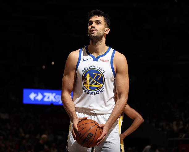  NBA边缘球员：尤尔特塞文能否成为勇士内线救命稻草？ 体育新闻