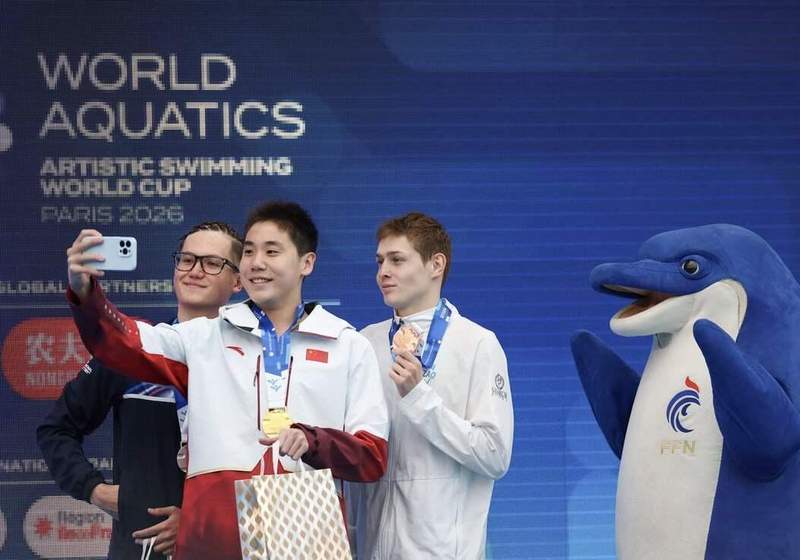  赛场突围的荣光时刻：中国花游新锐书写夺金传奇 体育新闻