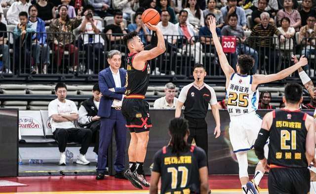  常规赛MVP评选误区：数据堆砌并非决定性因素 IT技术