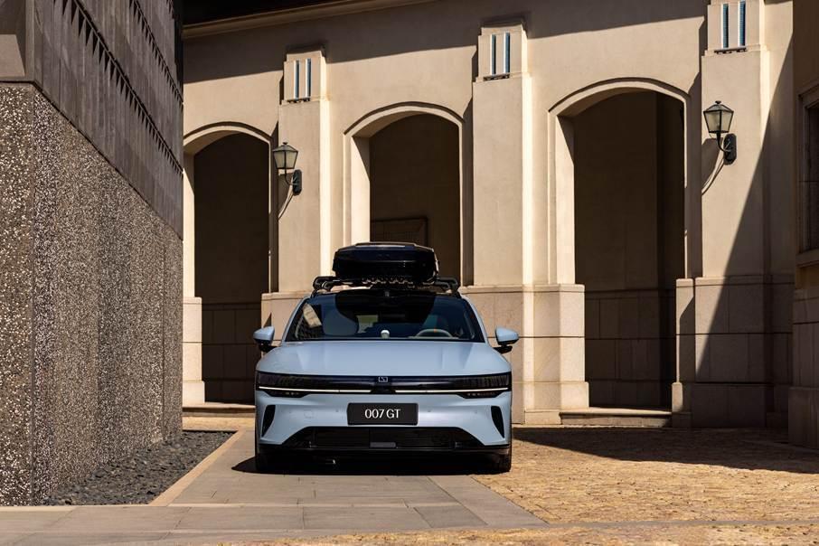  【技术解析】900V平台+KW避震：极氪7系如何重塑20万级性能纯电标准 汽车科技