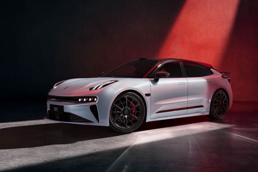  【技术解析】900V平台+KW避震：极氪7系如何重塑20万级性能纯电标准 汽车科技