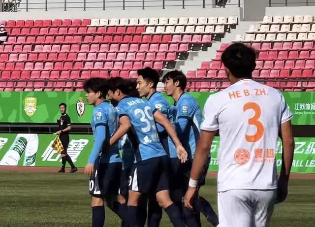  从B队到一线队：肖力荣的锋线进化论 体育新闻