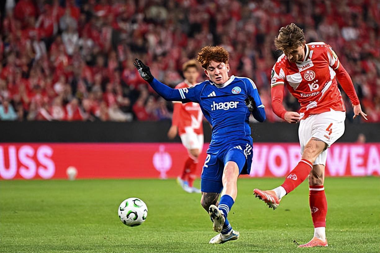  【欧协联深度】次回合战术博弈：四支球队的逆转密码与防守铁律 体育新闻