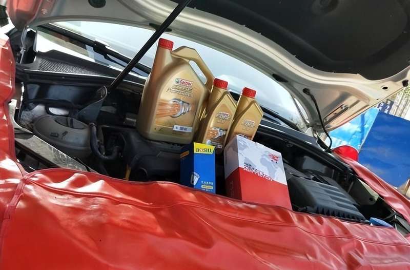 深度解析:燃油车技术迭代尾声中,家庭用户的资产缩水困局 汽车科技